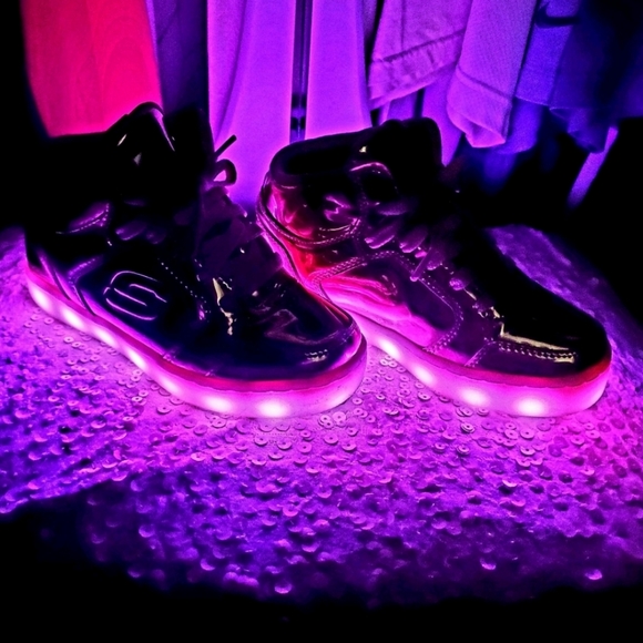 Skechers Kids- Multicolor Light Up Shoes - Picture 6 of 8